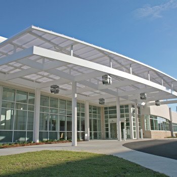 Medical Center Exterior - Horizon 626 System